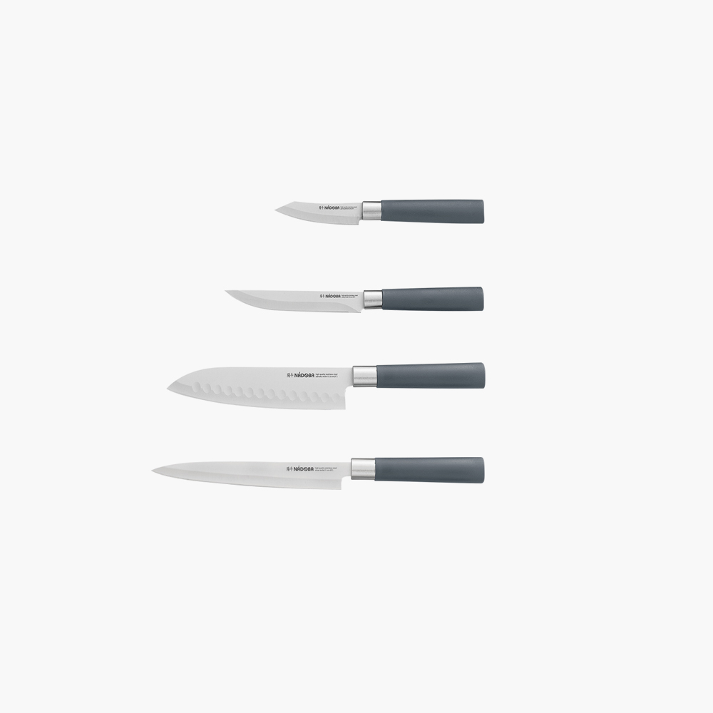 Set aus 4 Küchenmessern und einem universellen Messerblock Haruto 
